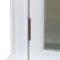 Amaretta 3-drs vitrineskap antikk hvit, antikk patinert. Bredde 142 cm, hyde 200 cm.