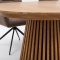 Tokyo Essgruppe Tisch 120x120/160/200cm inkl. 2 Einlegeplatten Eiche naturfarben und 6 Moon St�hle boucle braun.