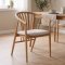 Asti spisestuestol med arml�n egetr� natur, stof sandfarvet.