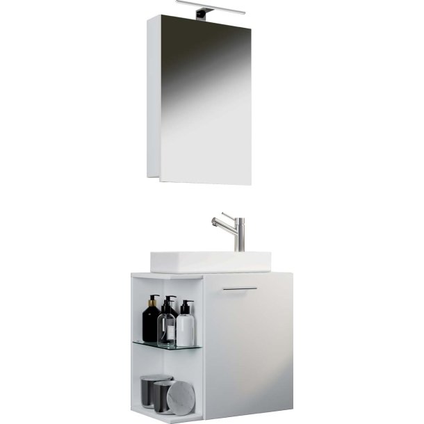 Hausa baderomsinnredning hvit.