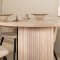 BiancaWW matgrupp matbord ektrd faner vit washed och 4 Velvet Stitches matstola beige.