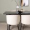 Astrid matgrupp bord svart och 6 berit stolar beige.