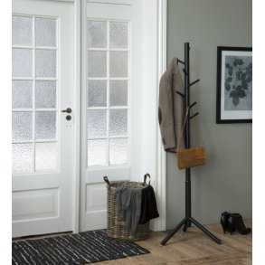 Bella Garderobenstnder aus Holz, schwarz lackiert.