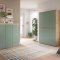 Scarpa ensemble de chambre à coucher armoire et buffet, 9 portes chêne décor, vert poussiéreux.